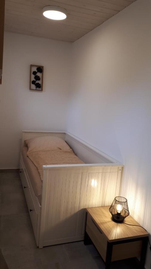 Erdgeschoss-Appartement Mit Seeblick Ahrensbok Εξωτερικό φωτογραφία